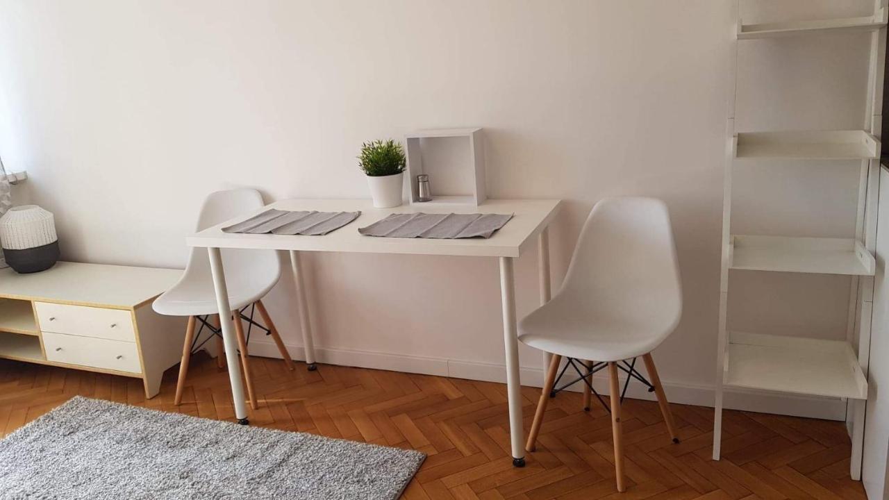 Apartament Plac Trzech Krzyzy Warszawa Eksteriør bilde